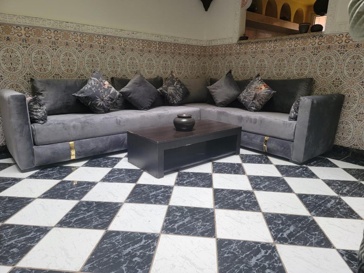 Riad Alaoui 146 With Swimming Pool And Free Parking Lägenhet Marrakesh Exteriör bild
